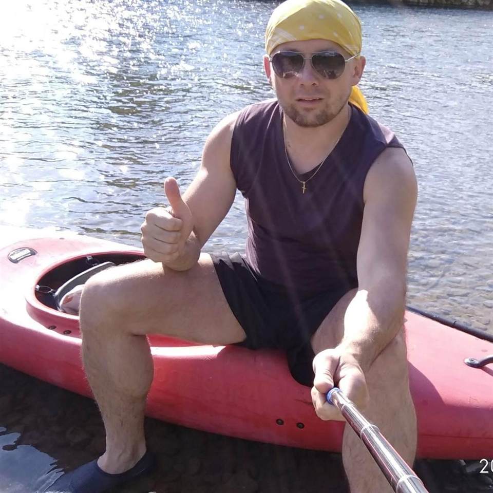 Kajaki na rzece Rabie przy bazie w Książnicach, gmina Gdów