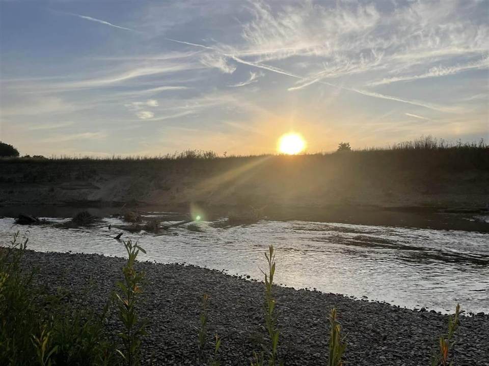 Raba między Gdowem a Książnicami, przed Plażą Chełm
